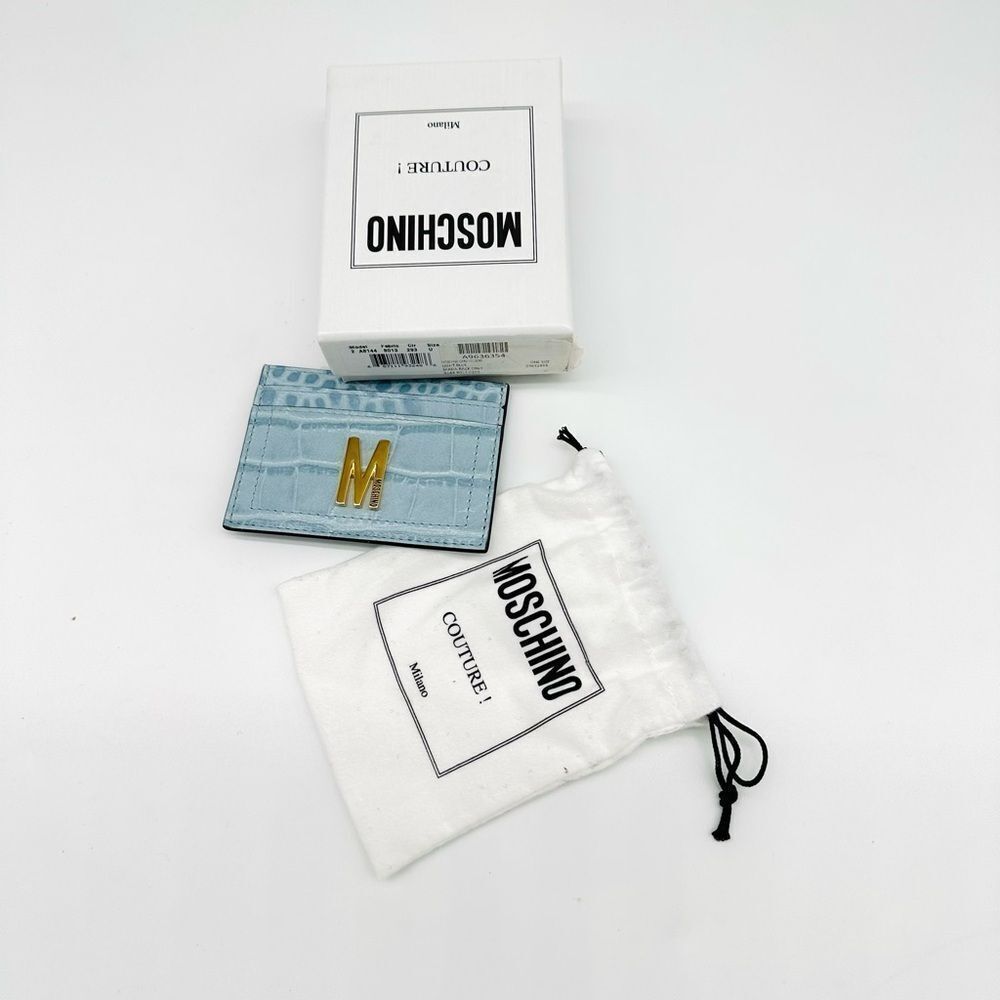 moschino baby blue card case